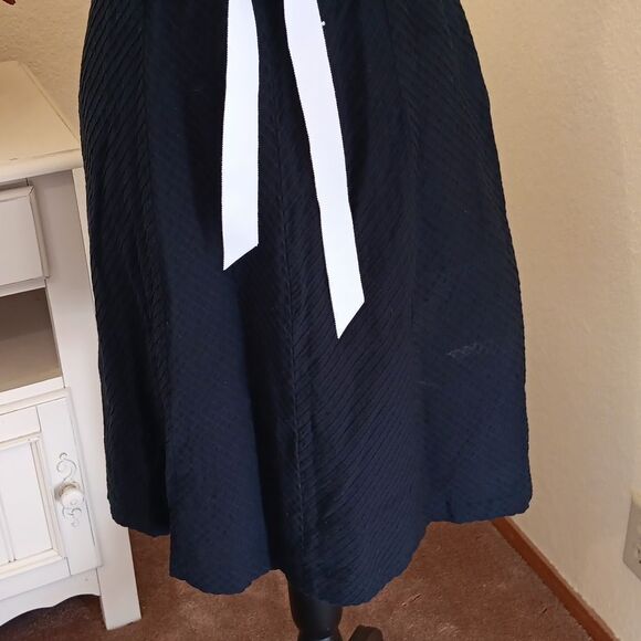 Banana Republic Textured Fit and Flare Dress - Picture 4 of 12